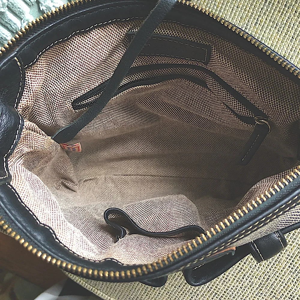 Dooney & Bourke Travel Tweed/Black Leather Cross Body Shoulder Bag